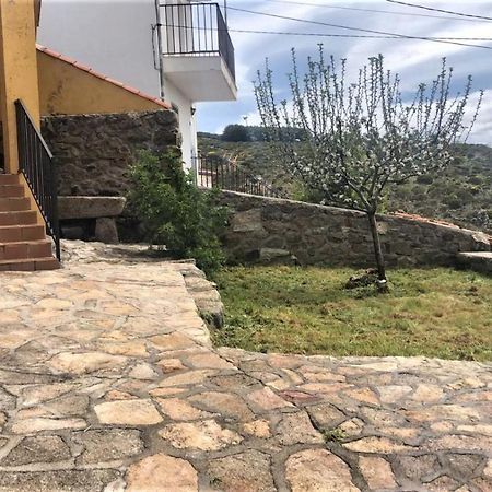 Casa Sierra De Gredos Pensionat Navasequilla Eksteriør billede