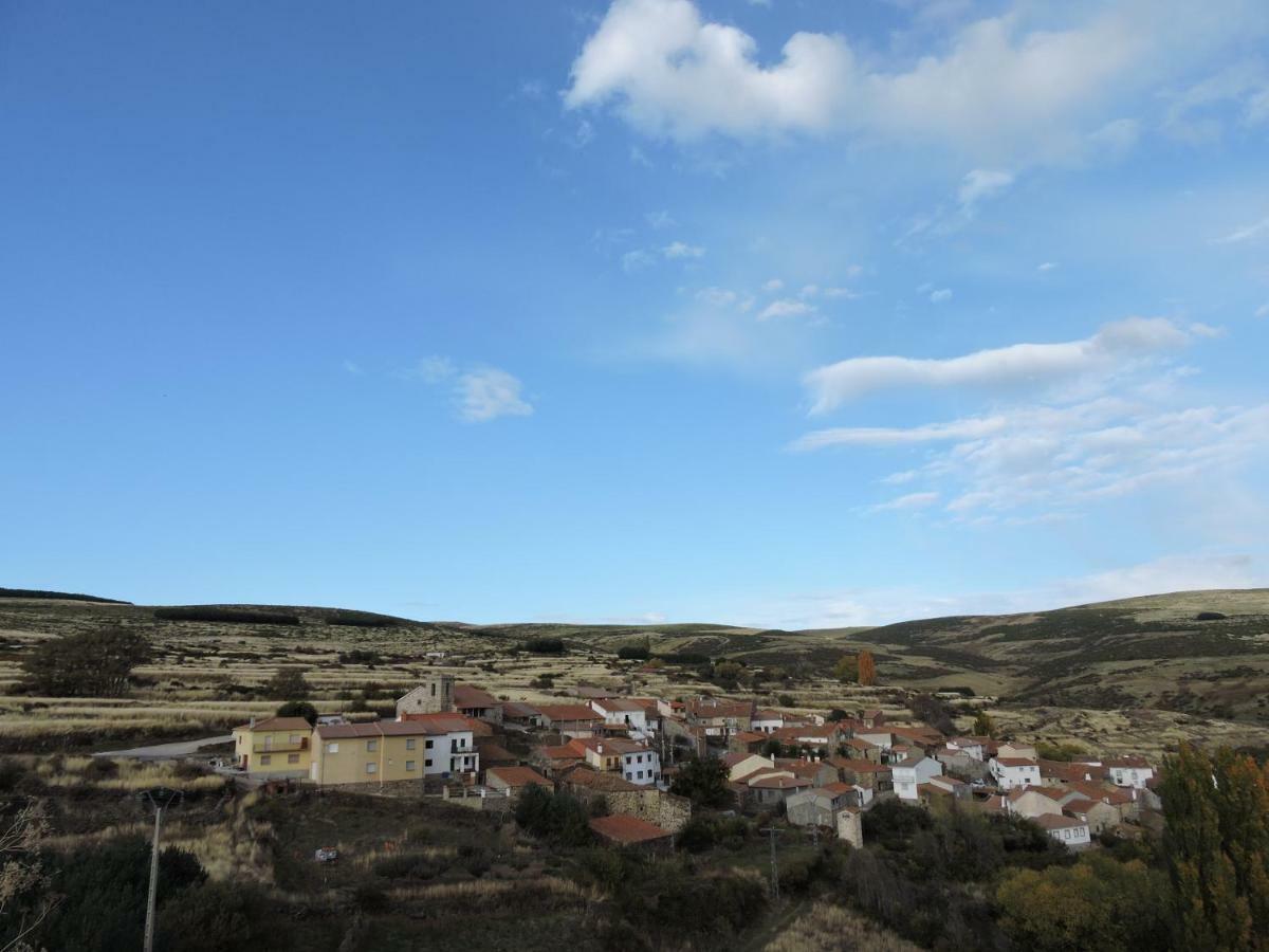 Casa Sierra De Gredos Pensionat Navasequilla Eksteriør billede
