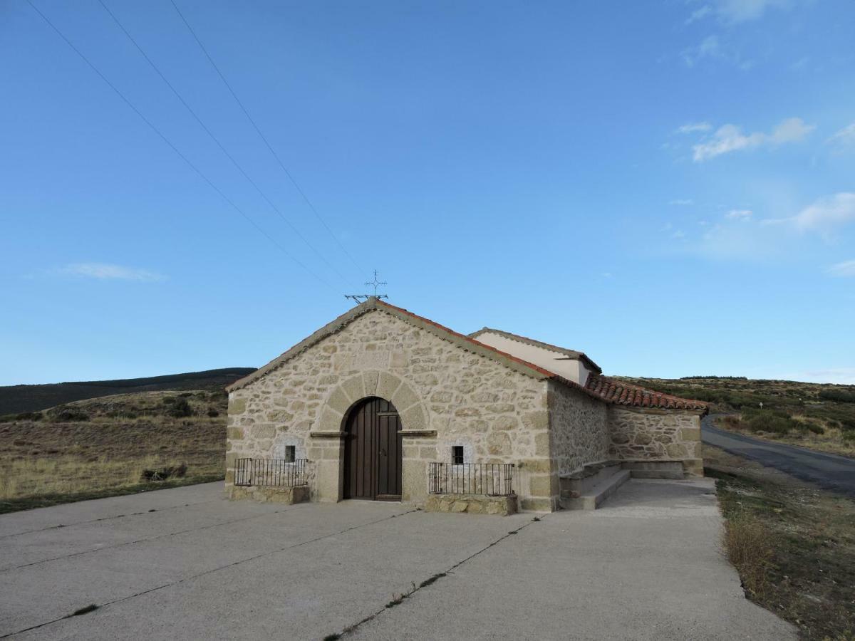 Casa Sierra De Gredos Pensionat Navasequilla Eksteriør billede